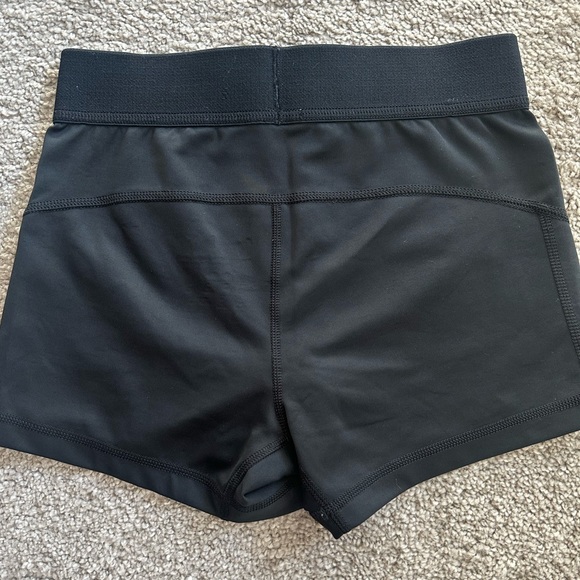Black XS Addidas Trch Fit shorts - Picture 2 of 4